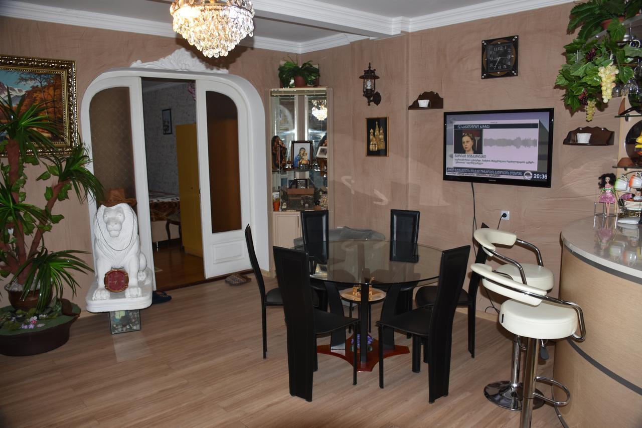 3 Room Flat In Tbilisi Exterior foto